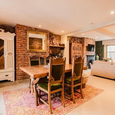 Knutsford Boutique Hideaway Apartment Exterior photo