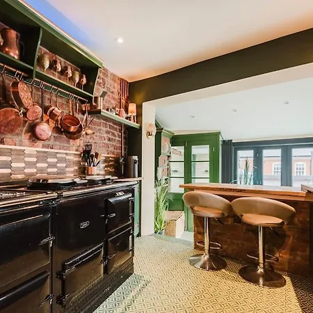 Knutsford Boutique Hideaway Apartment Exterior photo