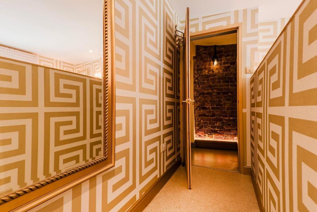 Boutique Hideaway *