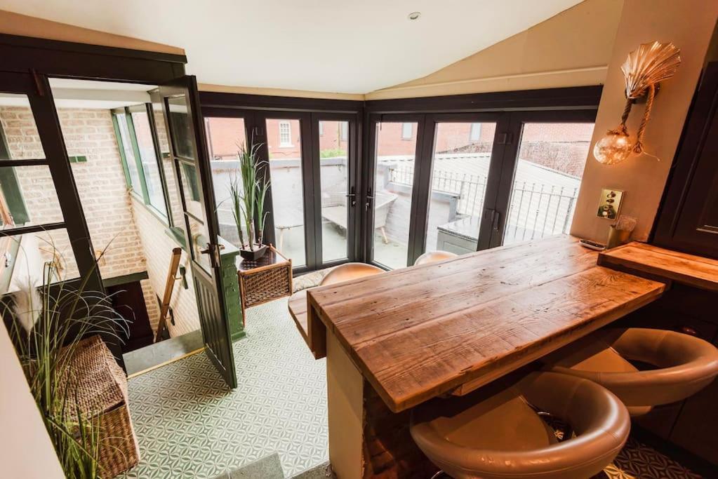 Boutique Hideaway Apartment *